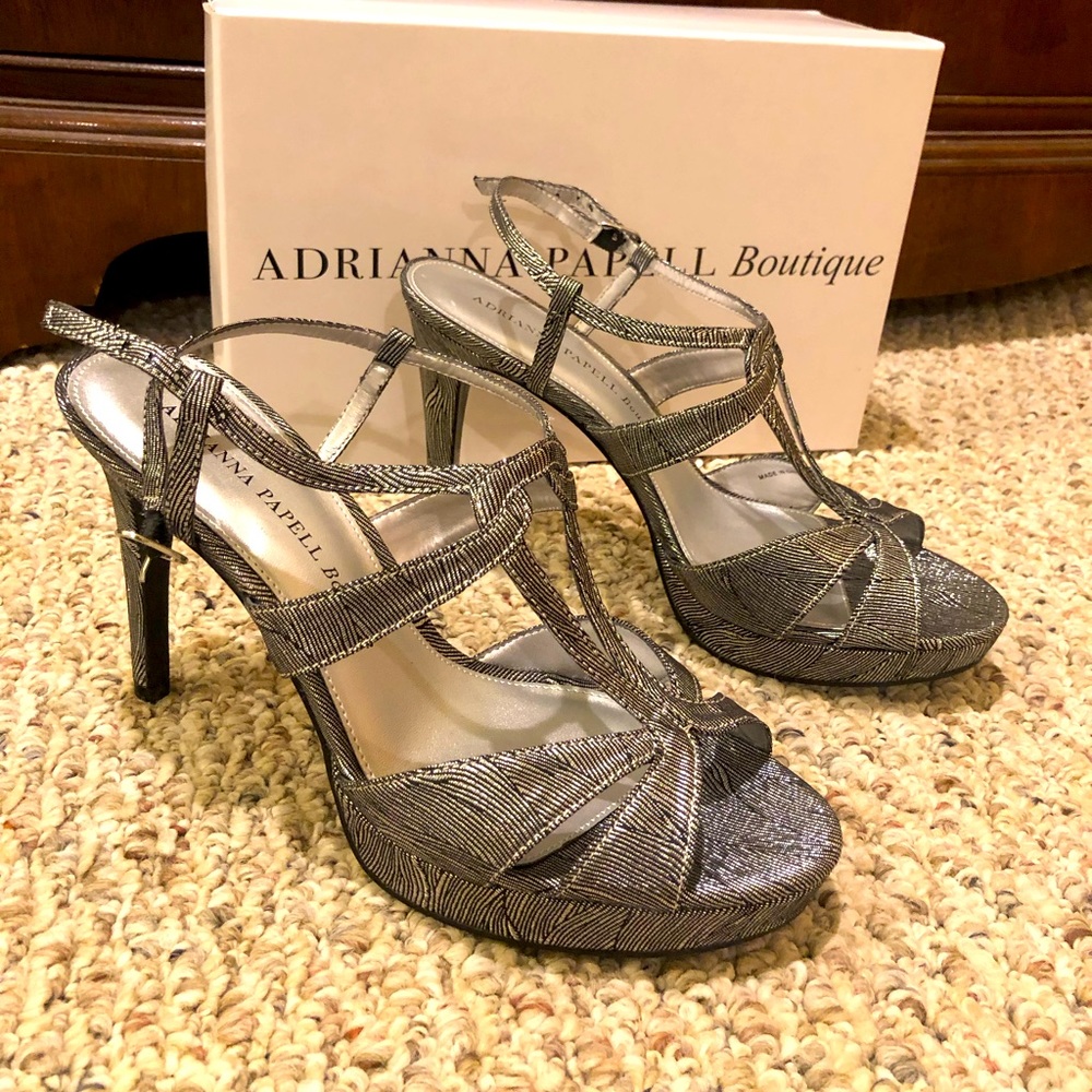 Adrianna Papell boutique never been used shoes